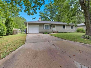 1912 Tulip Ter, Manhattan, KS 66502