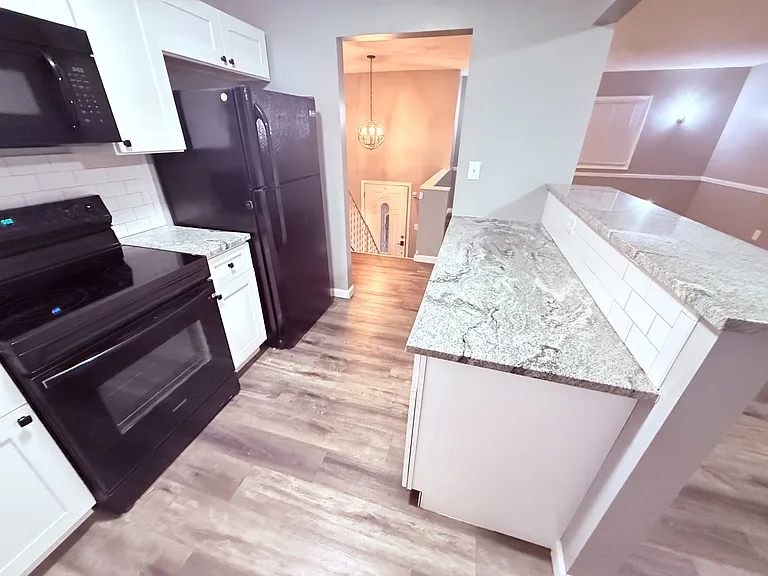 6109 Richmond Ave — Photo 18
