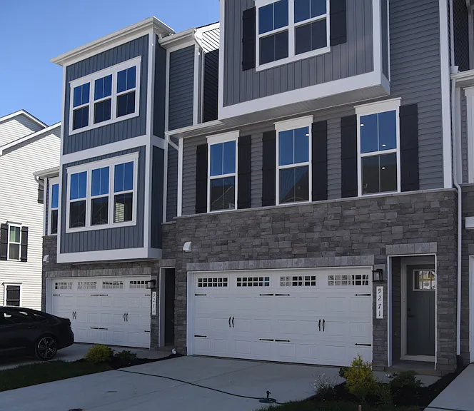 9271 Tanfield Dr — Photo 2
