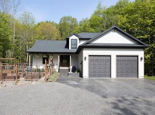 6138 Vermont Hill Rd, Wales, NY 14139