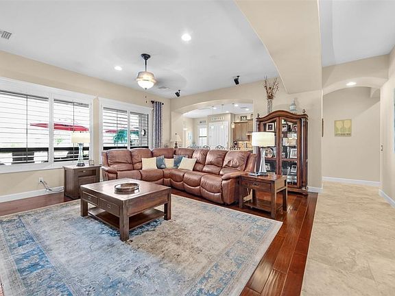 5th image of 4527 N 154th Ave