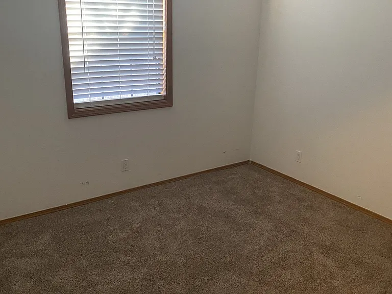 1023 E Dell Ave — Photo 14