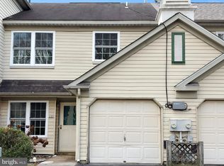 220 Stonebridge Blvd, New Castle, DE 19720