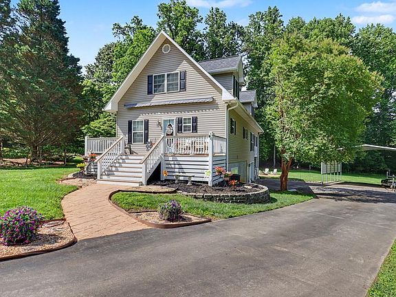 2nd image of 2255 Thunder Oak Rd