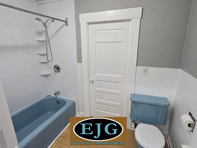 18 E Broadway #1 — Photo 23
