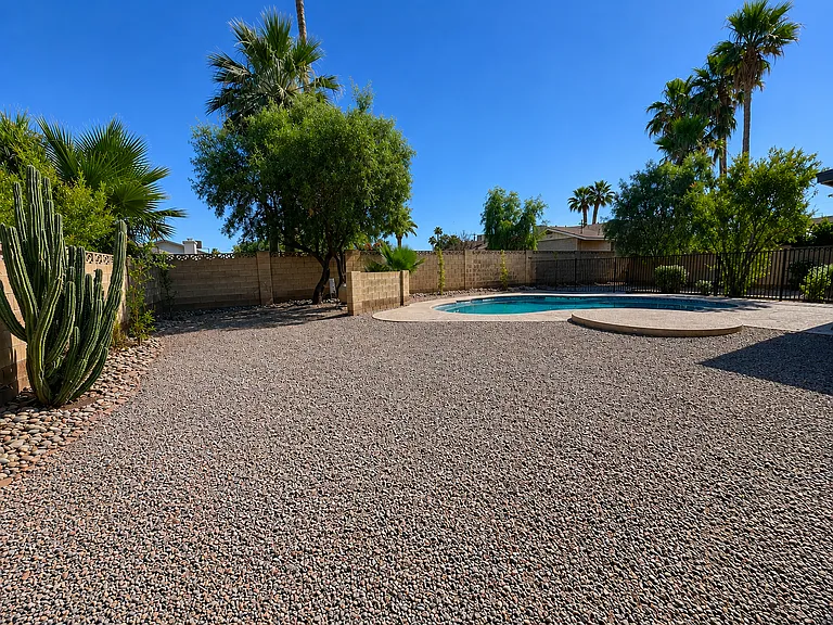 8611 E Vista Dr — Photo 13