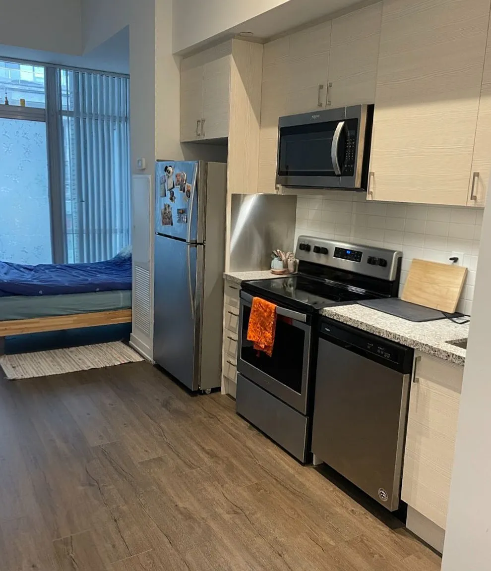 Studio, $1,800 — Photo 3