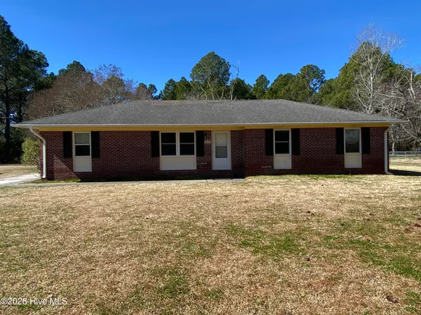 102 Colonial Street, Beaufort, NC 28516