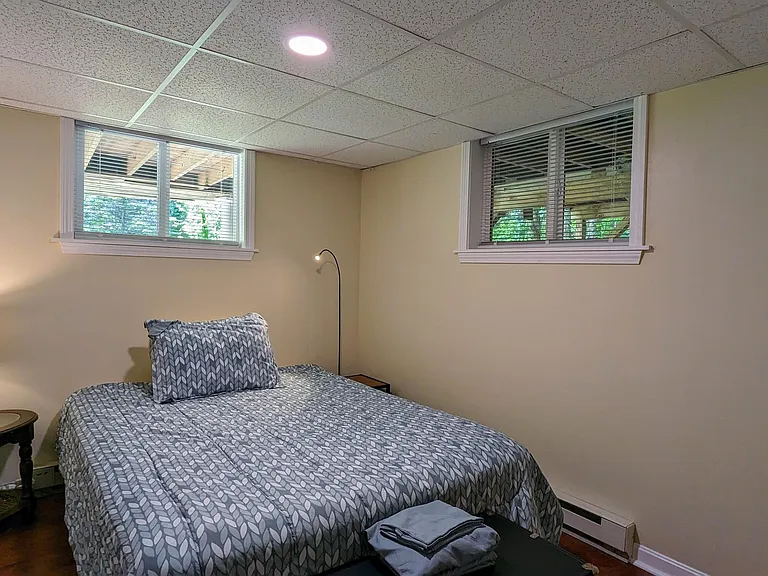 52 Crestview Dr — Photo 31
