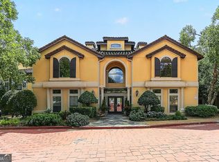 3777 Peachtree Rd NE APT 214, Brookhaven, GA 30319
