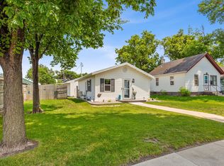 1137 28th St N, Fargo, ND 58102