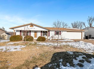 924 Brands Hatch Ln, Saint Charles, MO 63303