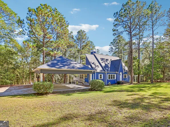 72 Quail Lake Dr, Swainsboro, GA 30401
