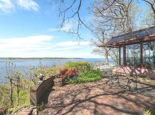 27 Mallard Dr, Lloyd Harbor, NY 11743