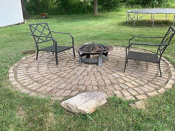 4th image of 7015 Colonial Dr