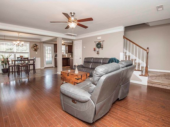 4th image of 2714 Lucky Leaf Ln