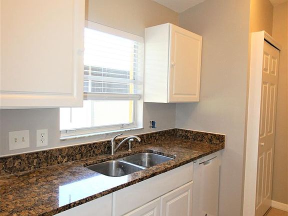 2nd image of 5525B Palmer Blvd