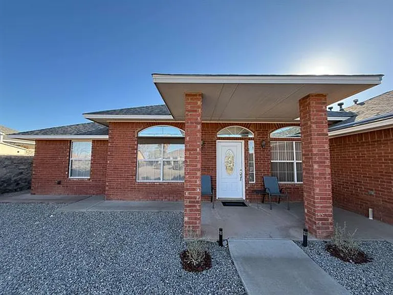 2409 Saguaro Loop — Photo 15
