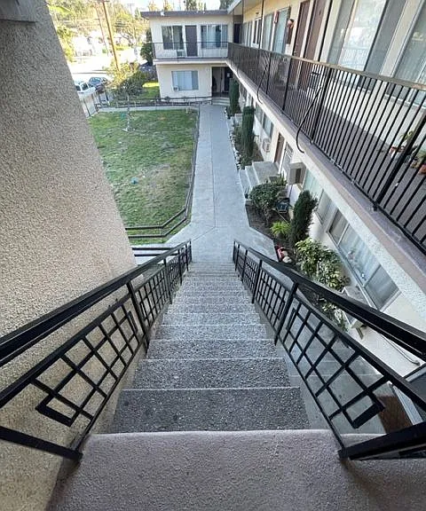 712 San Pascual — Photo 3