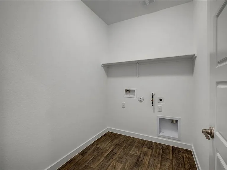 14307 Macquarie Dr — Photo 24