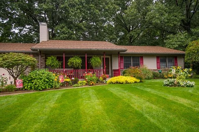 10275 Cherrywood Ln photo 1