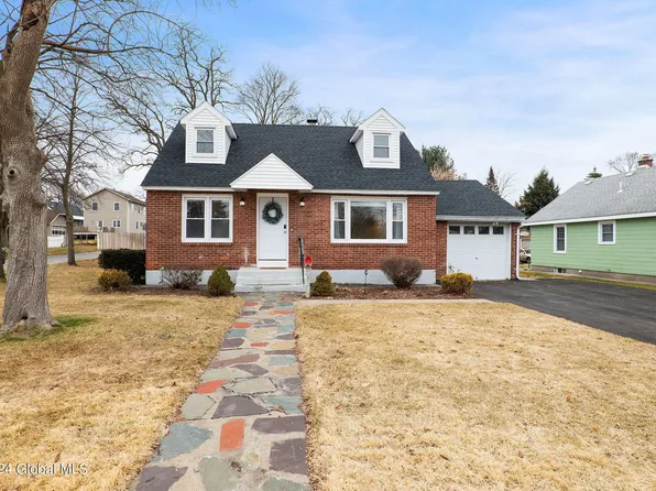 2135 Neil Street, Schenectady, NY 12306
