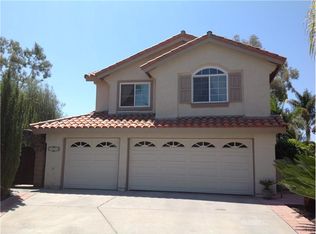 1990 Casablanca Ct, Vista, CA 92081