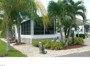 5258 Fiddleleaf Dr, Fort Myers, FL 33905