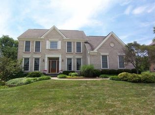 165 Feist Manor Dr, Cincinnati, OH 45238