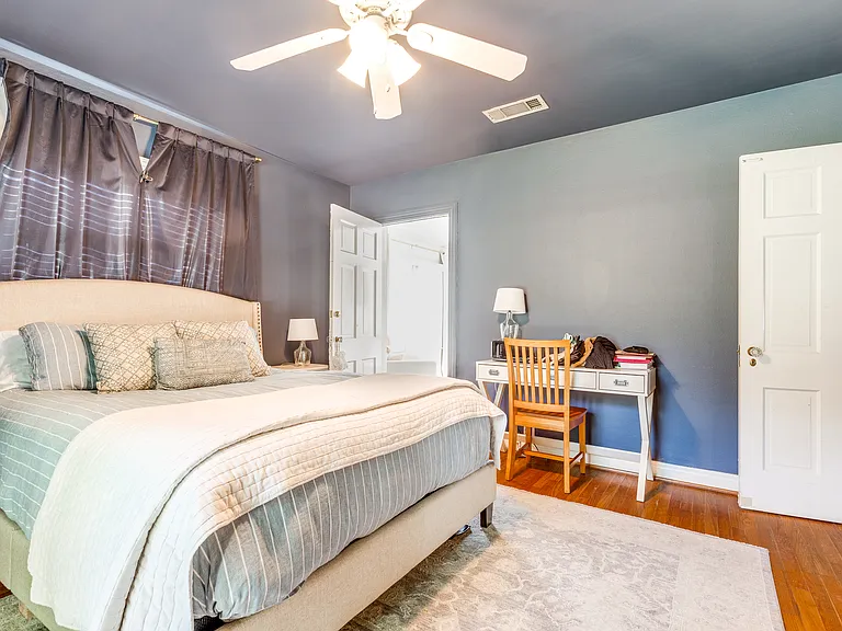 6006 Penrose Ave — Photo 21