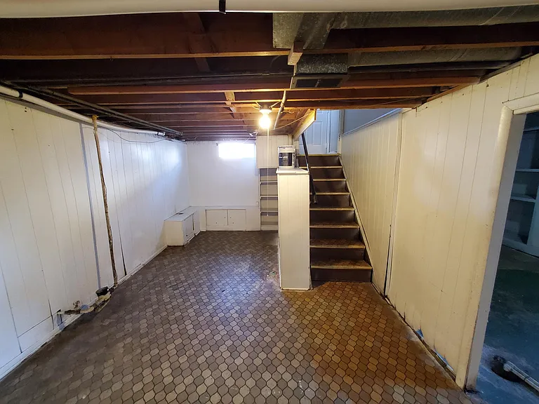BASEMENT FOR STORAGE