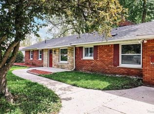 2365 Middlebelt Rd, West Bloomfield, MI 48324