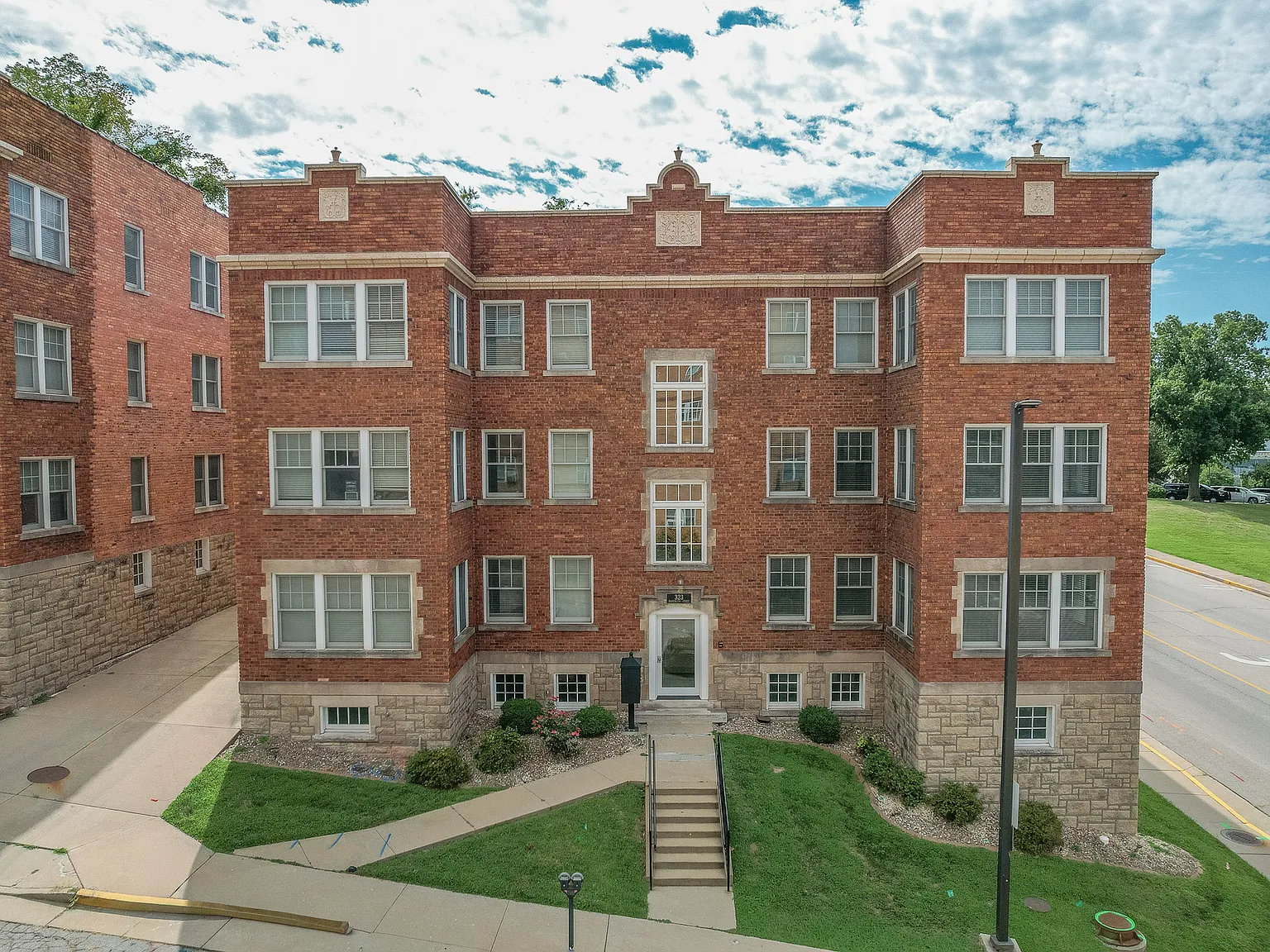 323 Washington Street - 202 — Photo 1