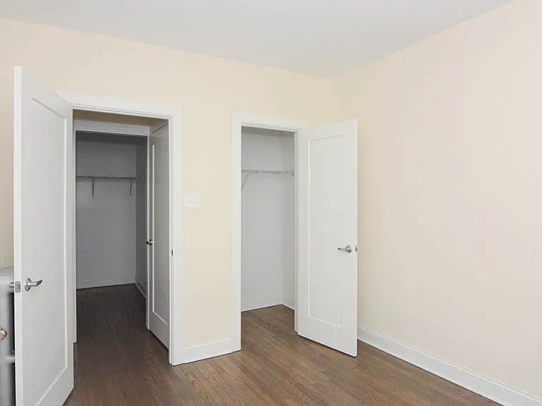 2641 N Spaulding Ave #E4 — Photo 15