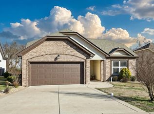 1030 Berra Dr, Springfield, TN 37172