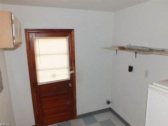 5th image of 1419 Oleander Ave #A