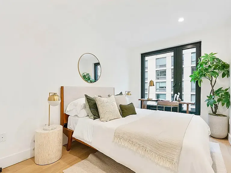 260 Gold St #713 — Photo 9