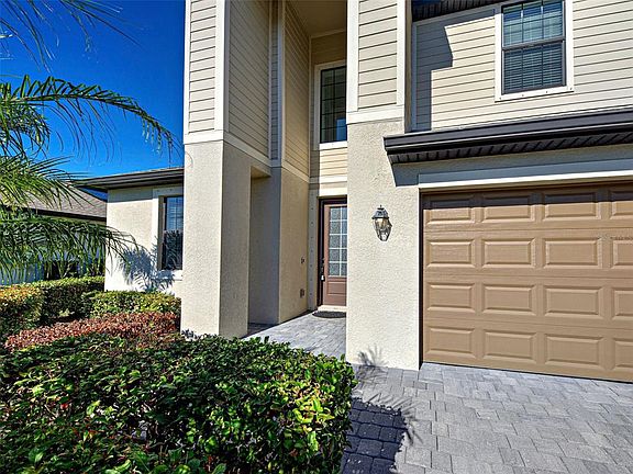 5th image of 1824 E Isles Rd