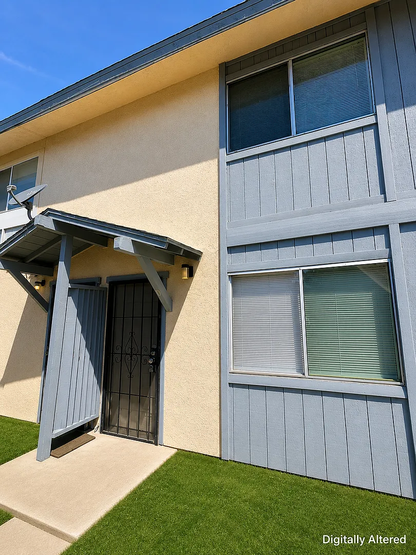 006- 542 D ST — Photo 1