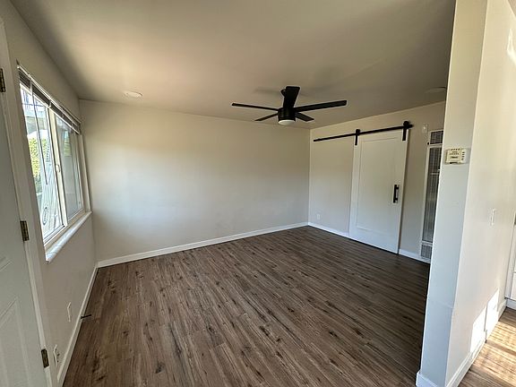 3rd image of 387 E Redondo Ave #387