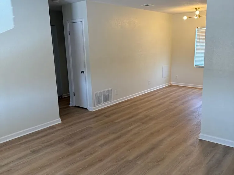4705 Shadylane Dr #C — Photo 2