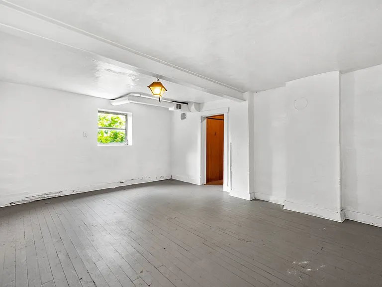 447 Elm Rd — Photo 15