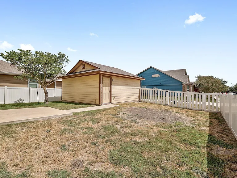 18317 Mammoth Cave Blvd — Photo 25