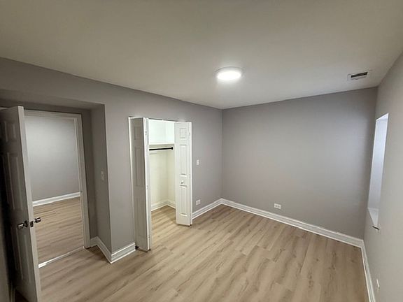5th image of 6442 N Hamilton Ave