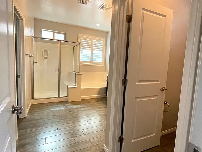 9702 Canyon Landing Ave — Photo 22