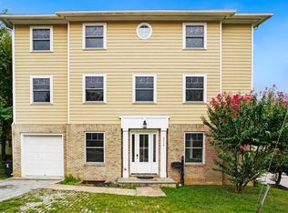 3114 19th St S, Arlington, VA 22204