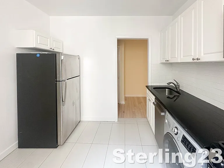 219 Brightwater Ct #D7 — Photo 4