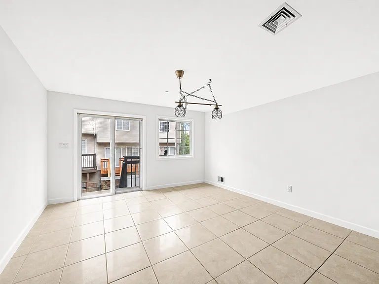 17 Tessa Ct #2 — Photo 6