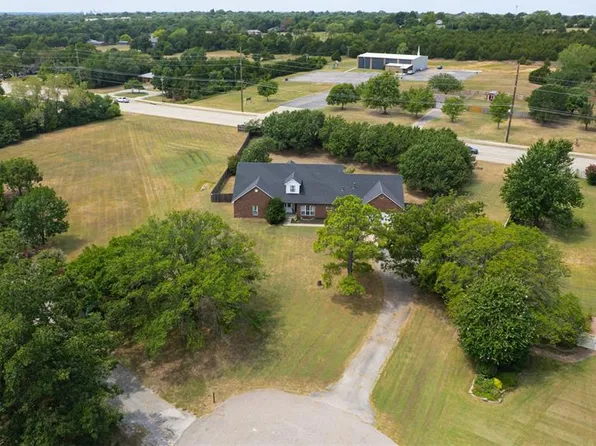 50 Serenada Ln, Shawnee, OK 74804
