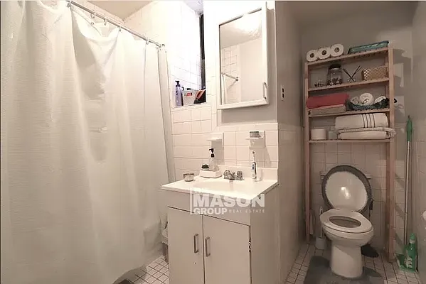 Rented by Mason Group LLC | media 16